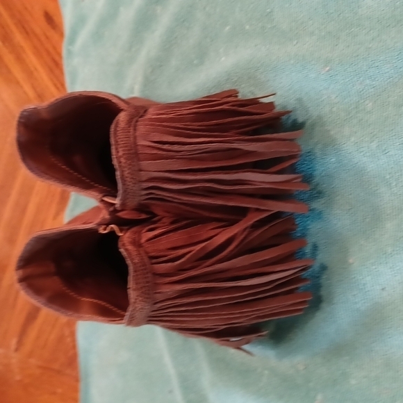 FADED GLORY FAUX SUEDE SOUTHWEST ANKLE BOOTS - Picture 5 of 8